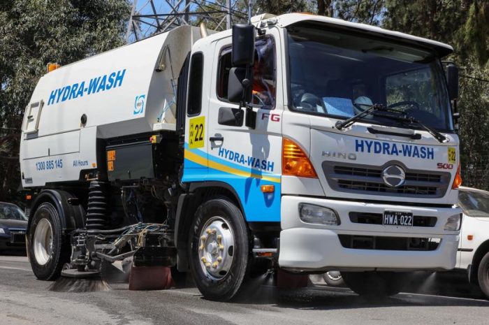 Hydra Wash Sweeper Truck